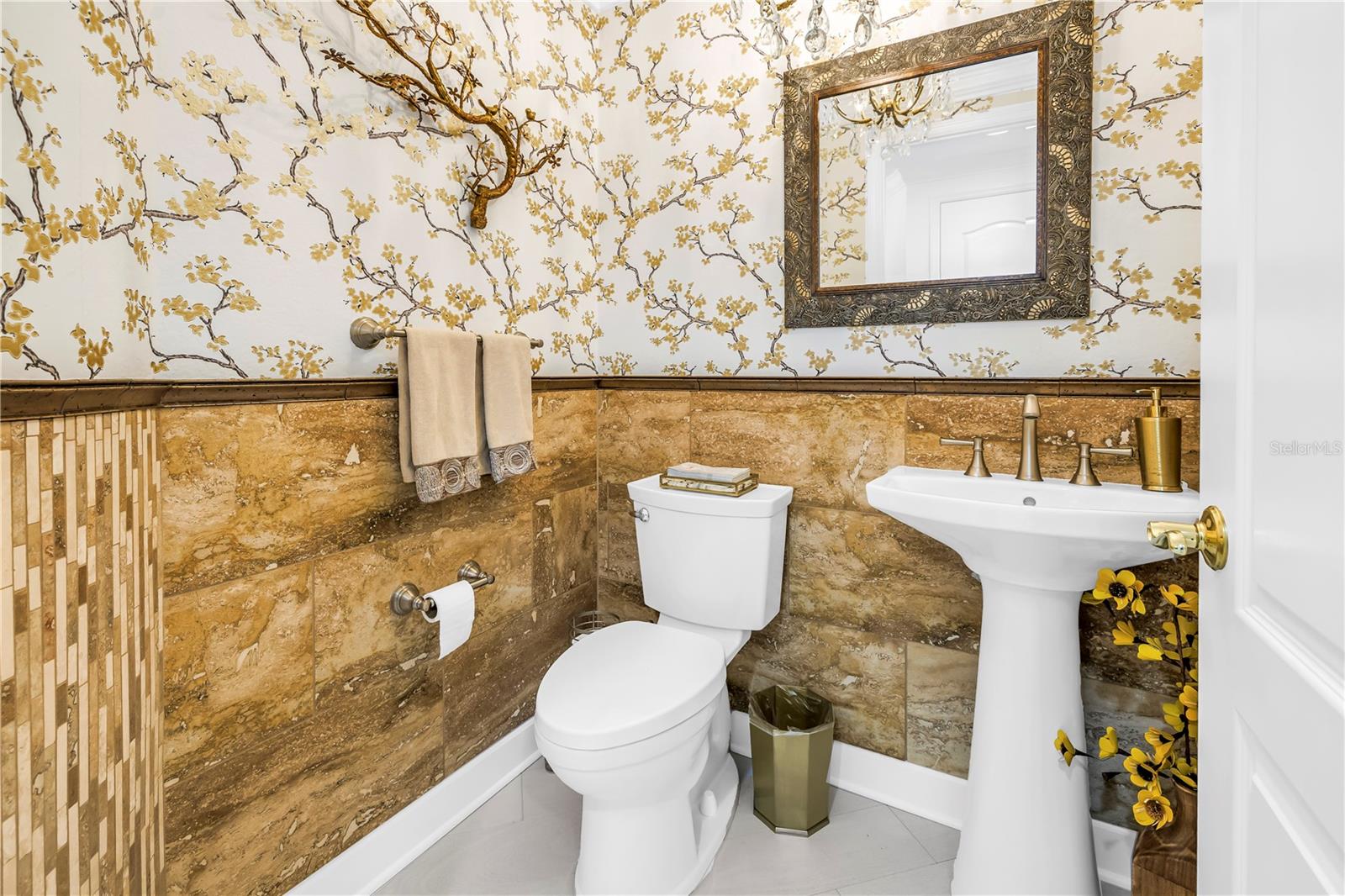 St Petersburg, Florida, 33701, United States, 2 Bedrooms Bedrooms, ,3 BathroomsBathrooms,Residential,Active,1993954