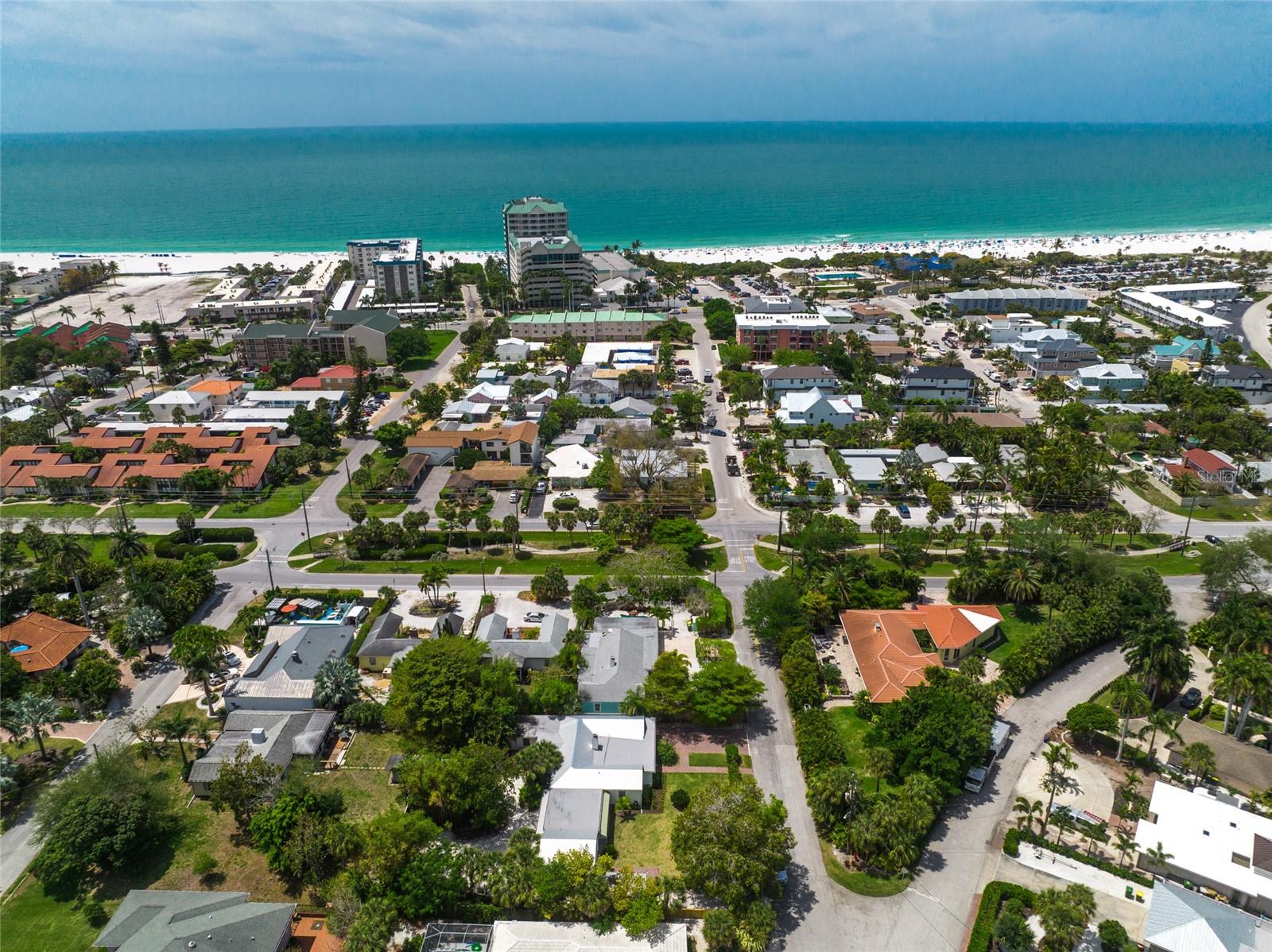 Sarasota, Florida, 34236, United States, 3 Bedrooms Bedrooms, ,2 BathroomsBathrooms,Residential,Active,2006854