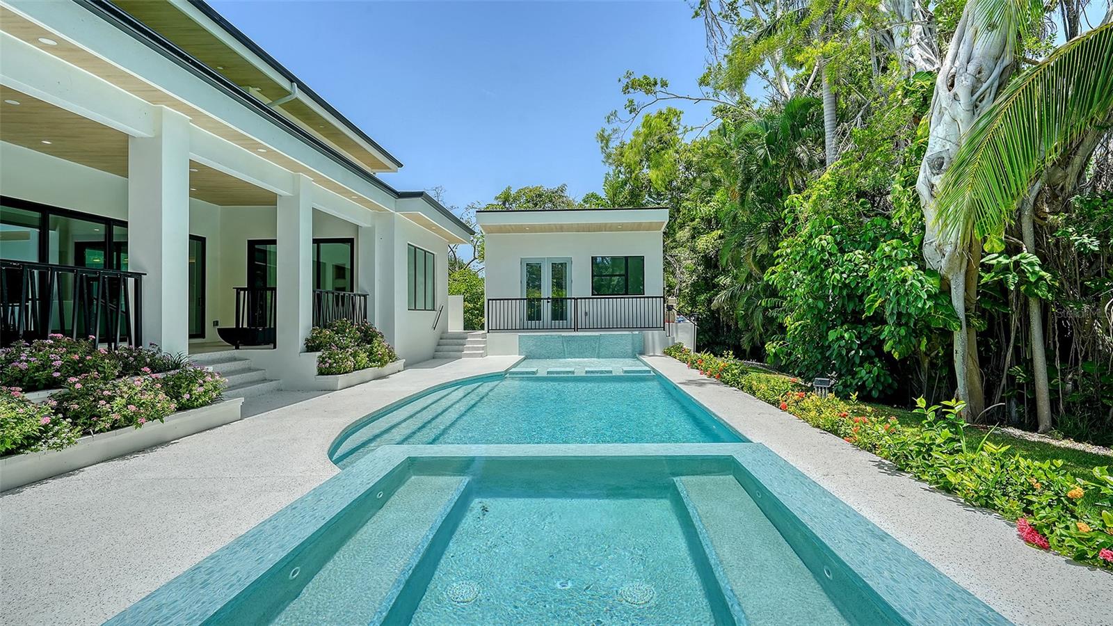 Sarasota, Florida, 34239, United States, ,7 BathroomsBathrooms,Residential,Active,1849492