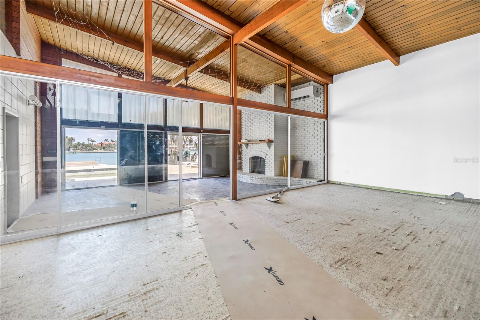 Treasure Island, Florida, 33706, United States, ,4 BathroomsBathrooms,Residential,Active,1808105