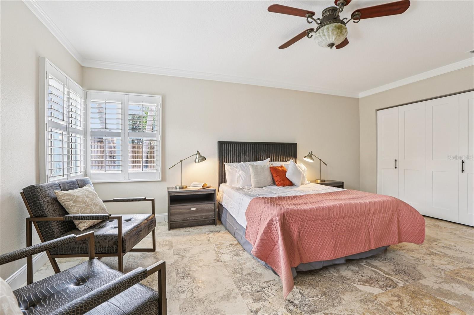 St Petersburg, Florida, 33705, United States, 4 Bedrooms Bedrooms, ,4 BathroomsBathrooms,Residential,Active,1927682