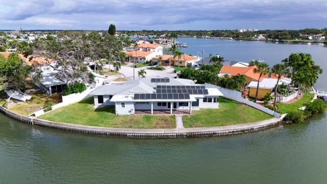 St Petersburg, Florida, 33707, United States, 4 Bedrooms Bedrooms, ,4 BathroomsBathrooms,Residential,Active,1987212