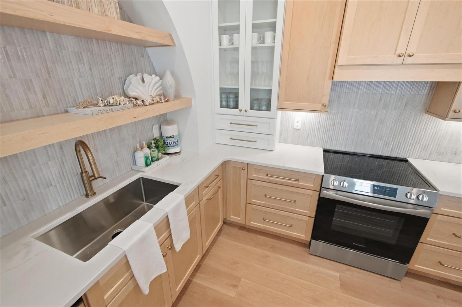 Palm Coast, Florida, 32137, United States, 5 Bedrooms Bedrooms, ,5 BathroomsBathrooms,Residential,Active,2006858