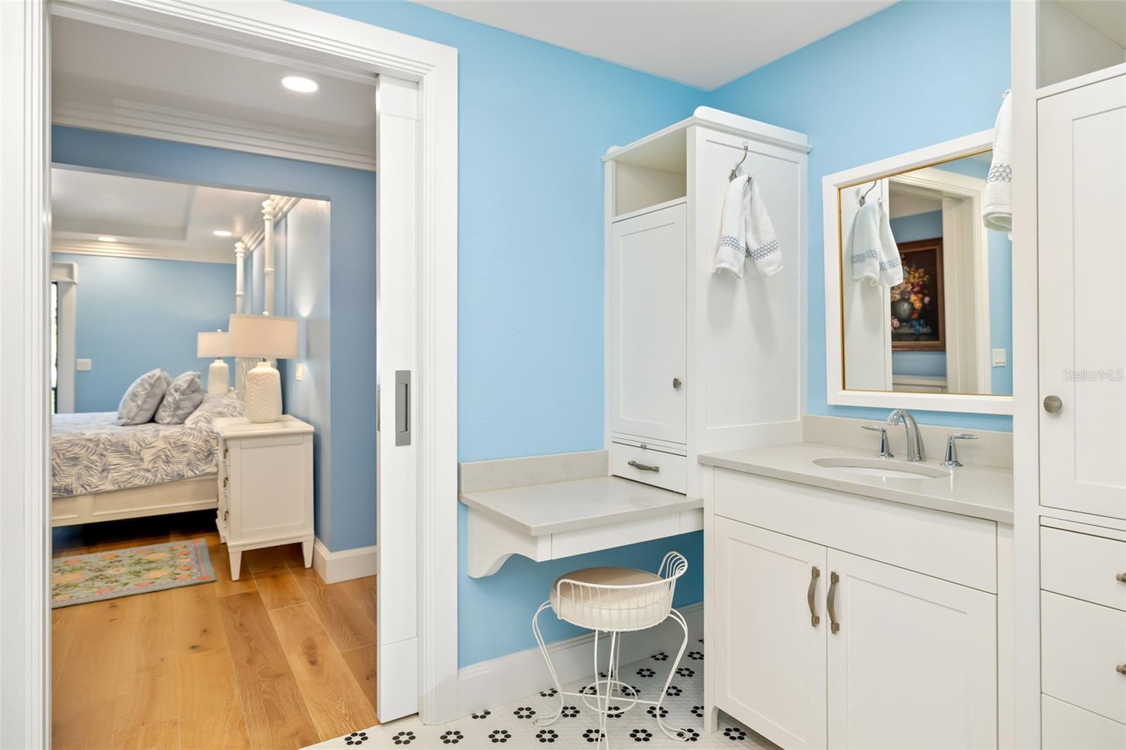 Longboat Key, Florida, 34228, United States, 3 Bedrooms Bedrooms, ,4 BathroomsBathrooms,Residential,Active,1995265