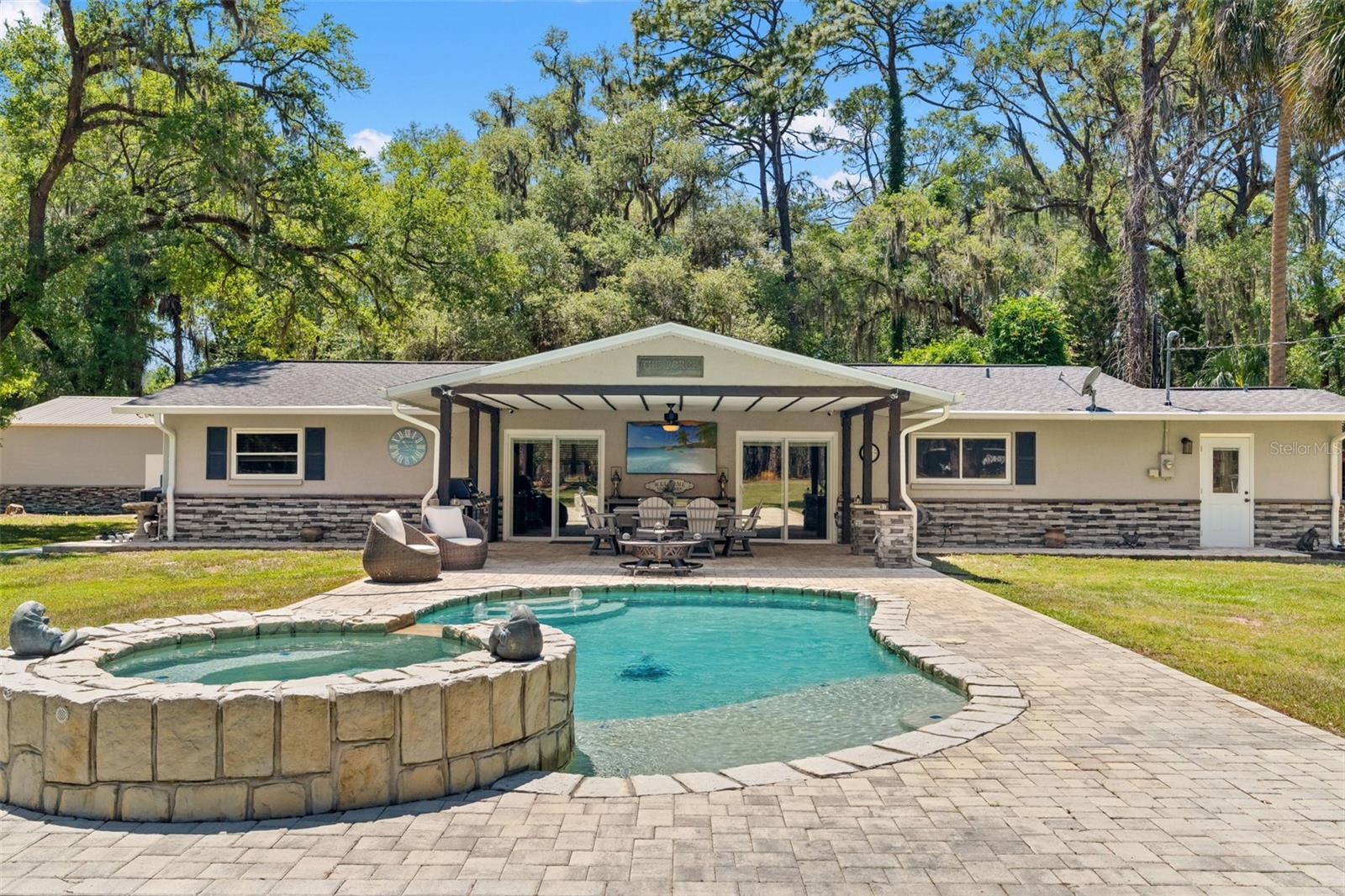 Crystal River, Florida, 34428, United States, 3 Bedrooms Bedrooms, ,3 BathroomsBathrooms,Residential,Active,2045556