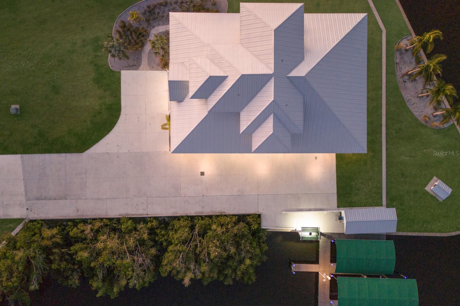 Bradenton, Florida, 34208, United States, ,5 BathroomsBathrooms,Residential,Active,1745633