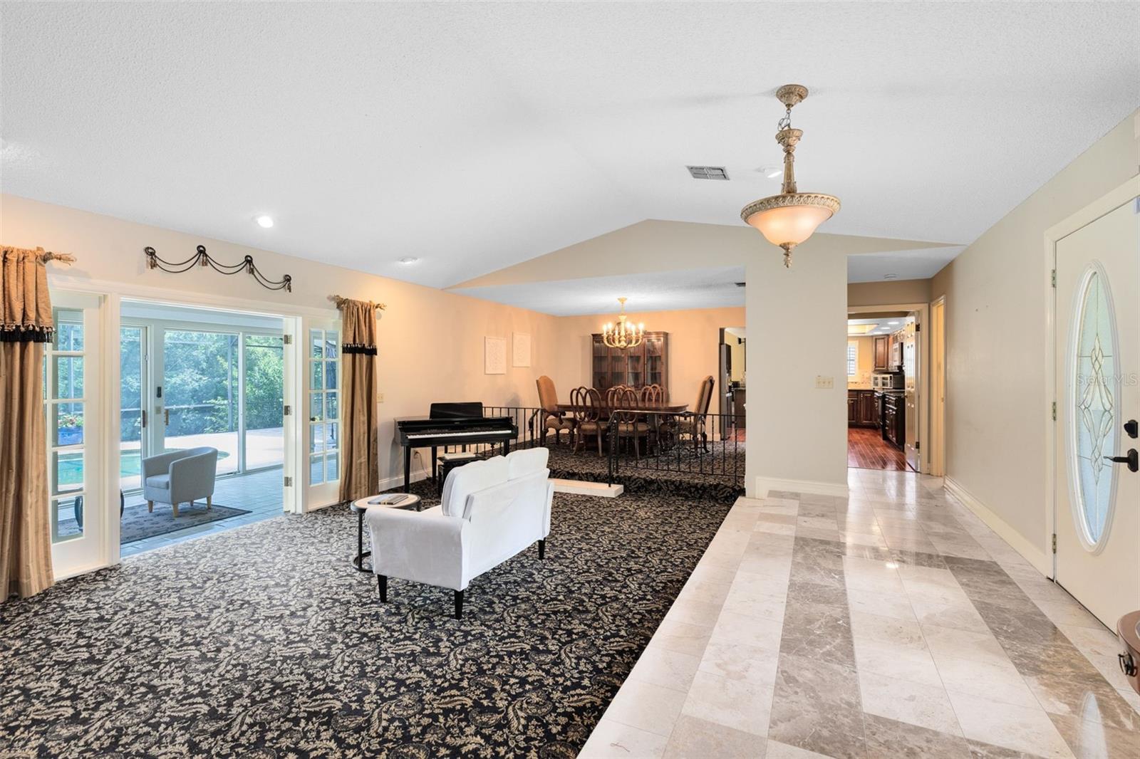 Winter Springs, Florida, 32708, United States, 4 Bedrooms Bedrooms, ,3 BathroomsBathrooms,Residential,Active,1894515