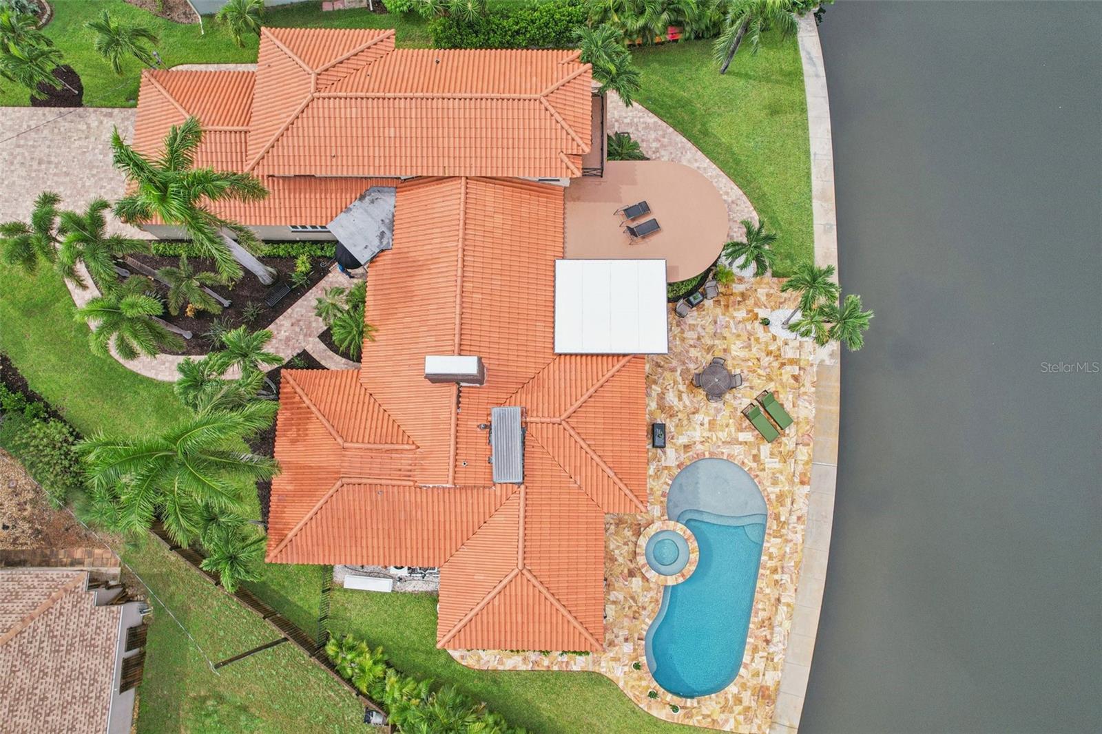 St Petersburg, Florida, 33705, United States, 4 Bedrooms Bedrooms, ,4 BathroomsBathrooms,Residential,Active,1927682