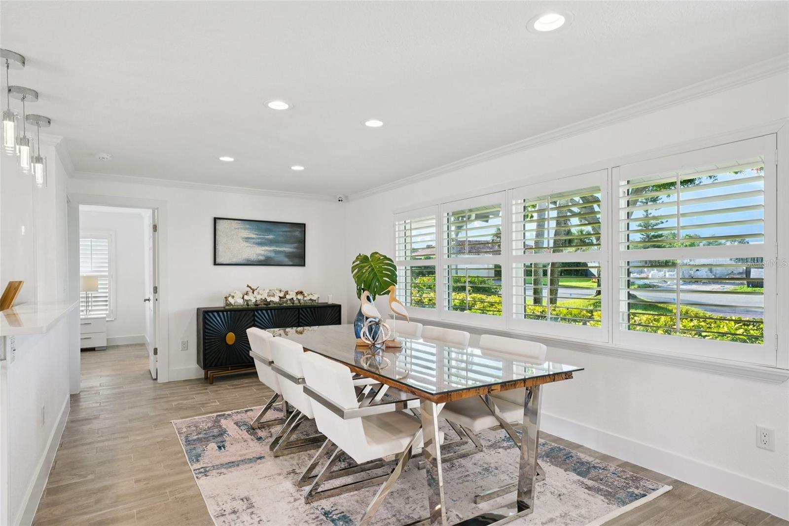 St Petersburg, Florida, 33703, United States, 4 Bedrooms Bedrooms, ,4 BathroomsBathrooms,Residential,Active,1934835