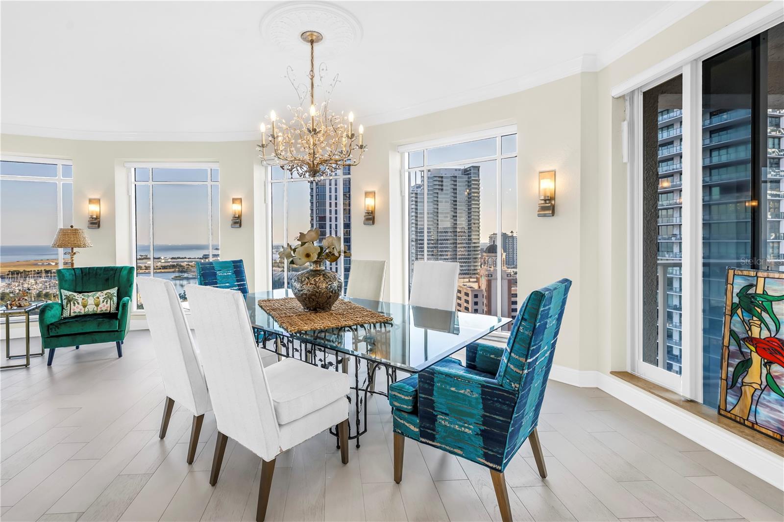 St Petersburg, Florida, 33701, United States, 2 Bedrooms Bedrooms, ,3 BathroomsBathrooms,Residential,Active,1993954