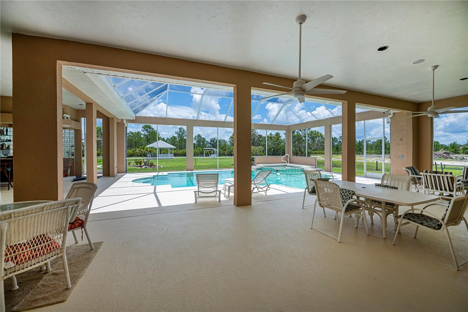 Punta Gorda, Florida, 33982, United States, ,5 BathroomsBathrooms,Residential,Active,1869106