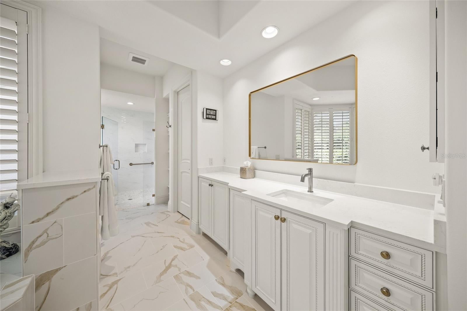 Sarasota, Florida, 34240, United States, 4 Bedrooms Bedrooms, ,5 BathroomsBathrooms,Residential,Active,1898192