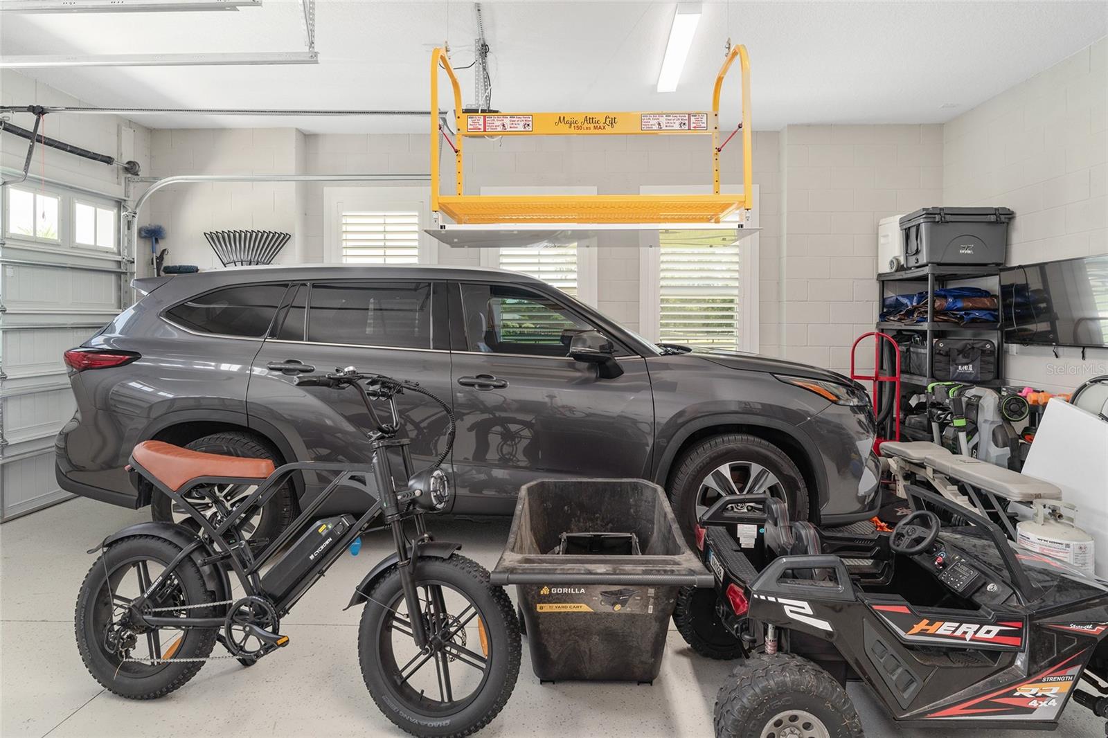 Oxford, Florida, 34484, United States, 4 Bedrooms Bedrooms, ,3 BathroomsBathrooms,Residential,Active,1936399