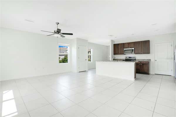 32612 ABBY LAX LN, WESLEY CHAPEL, FL 33543, photo 3 of 40