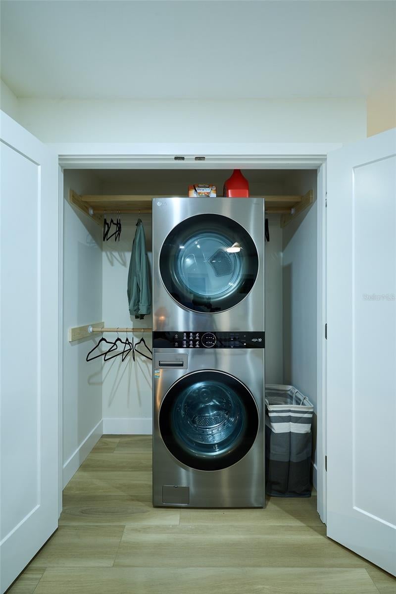 Orlando, Florida, 32801, United States, ,4 BathroomsBathrooms,Residential,Active,1703548