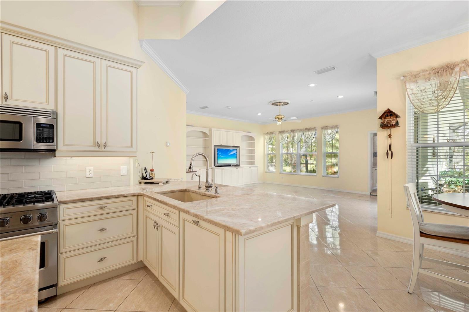 Sarasota, Florida, 34240, United States, 3 Bedrooms Bedrooms, ,3 BathroomsBathrooms,Residential,Active,1987206