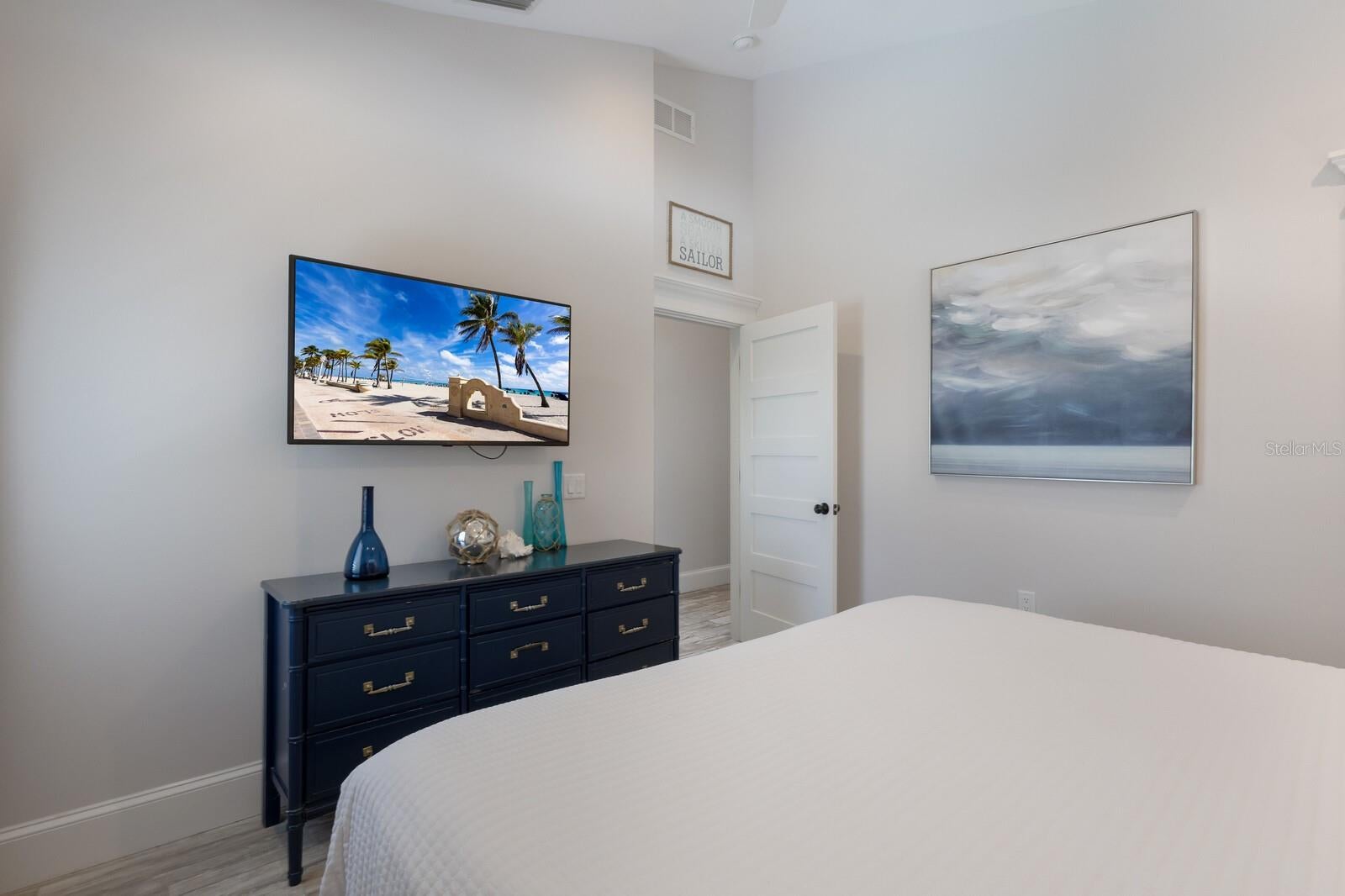 Sarasota, Florida, 34242, United States, 7 Bedrooms Bedrooms, ,6 BathroomsBathrooms,Residential,Active,1926695