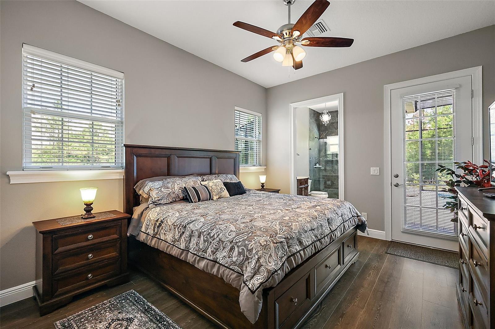 Lady Lake, Florida, 32159, United States, 5 Bedrooms Bedrooms, ,3 BathroomsBathrooms,Residential,Active,1985870