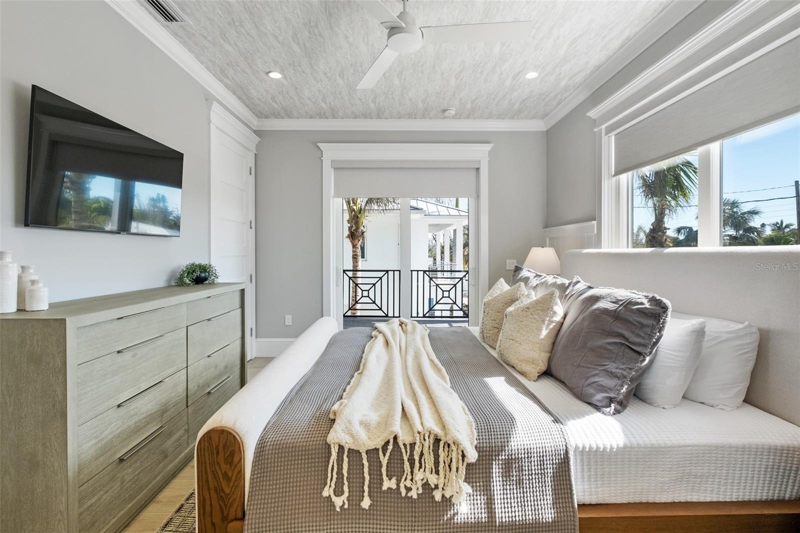 Anna Maria, Florida, 34216, United States, 7 Bedrooms Bedrooms, ,8 BathroomsBathrooms,Residential,Active,1892423