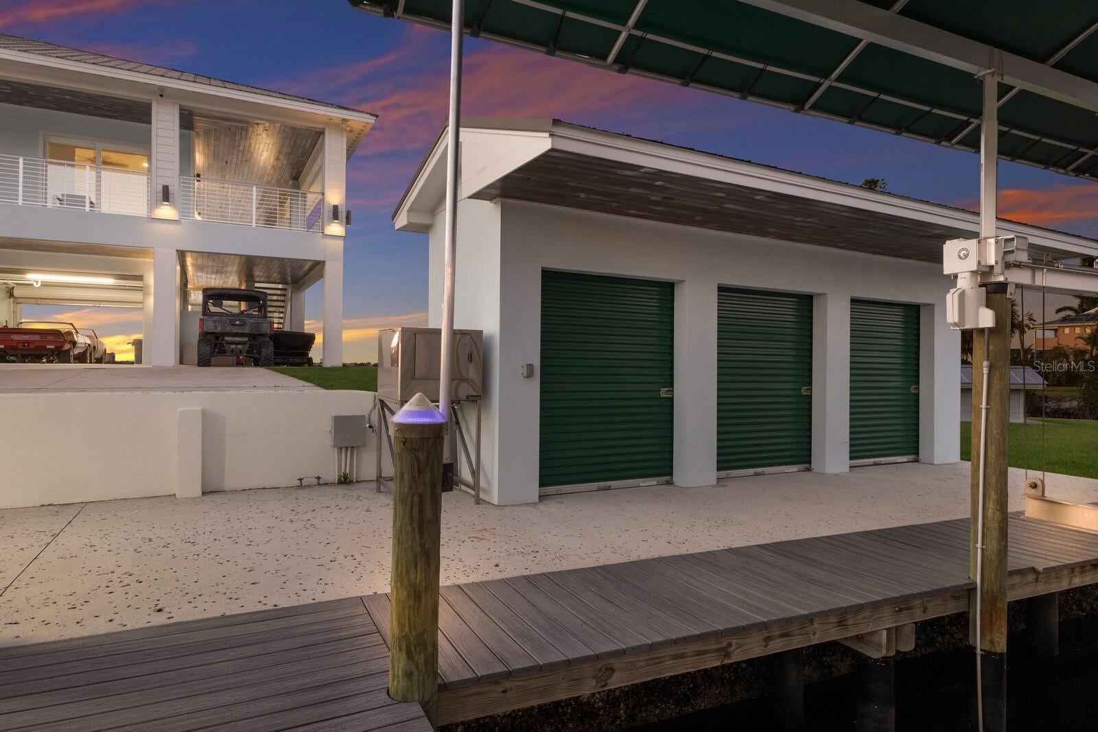 Bradenton, Florida, 34208, United States, ,5 BathroomsBathrooms,Residential,Active,1745633