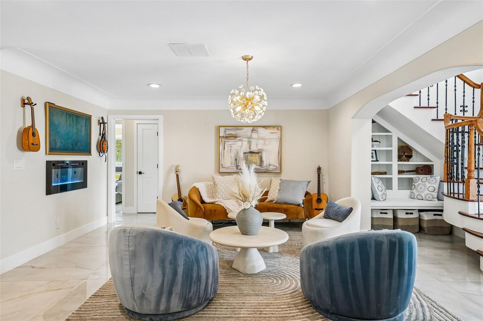 St Petersburg, Florida, 33703, United States, 5 Bedrooms Bedrooms, ,3 BathroomsBathrooms,Residential,Active,2051998