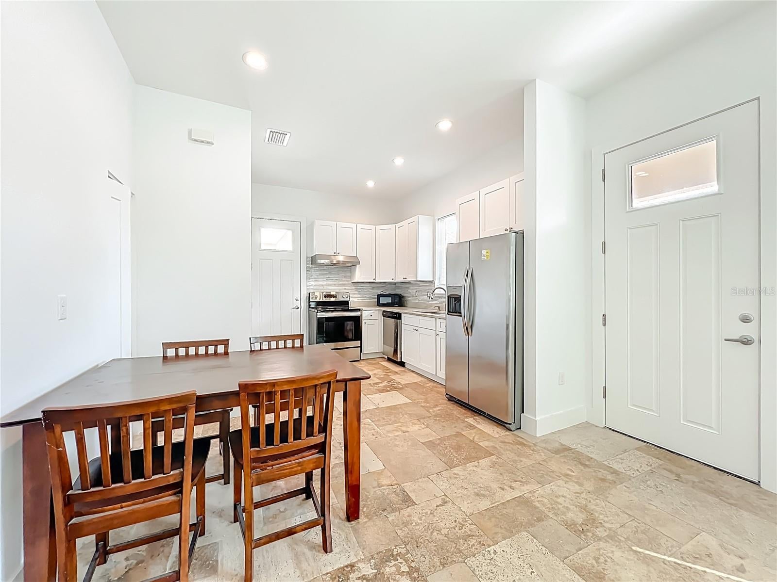 Dunnellon, Florida, 34432, United States, 5 Bedrooms Bedrooms, ,4 BathroomsBathrooms,Residential,Active,2012479