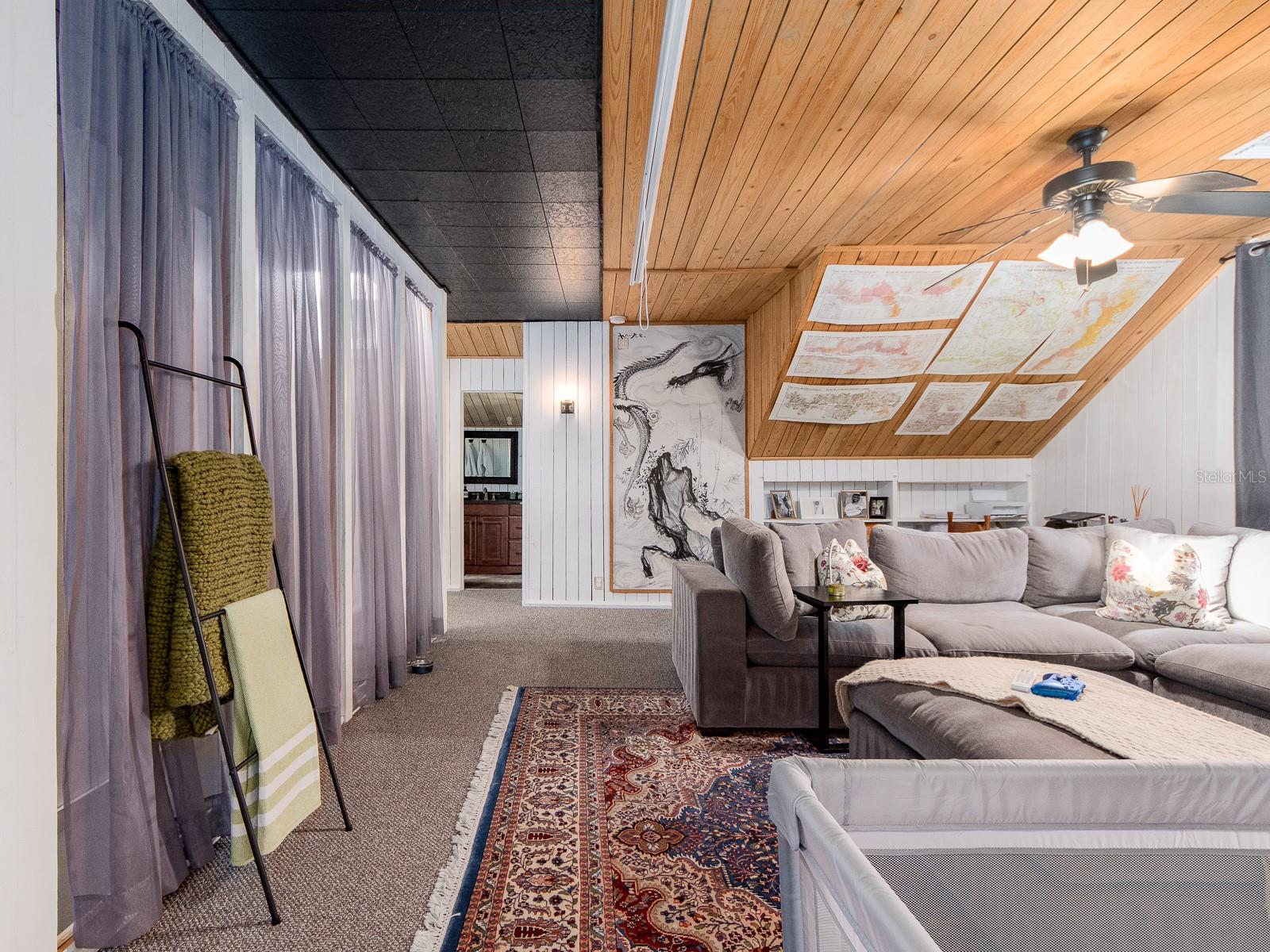 St Petersburg, Florida, 33705, United States, 6 Bedrooms Bedrooms, ,4 BathroomsBathrooms,Residential,Active,1986869