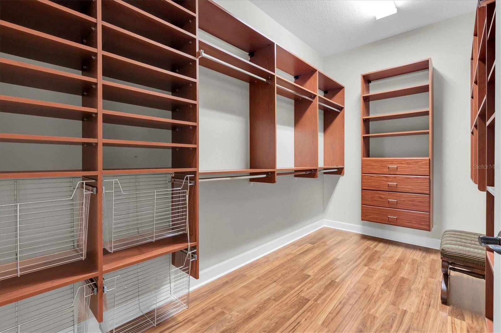 Tarpon Springs, Florida, 34688, United States, 6 Bedrooms Bedrooms, ,5 BathroomsBathrooms,Residential,Active,1969659