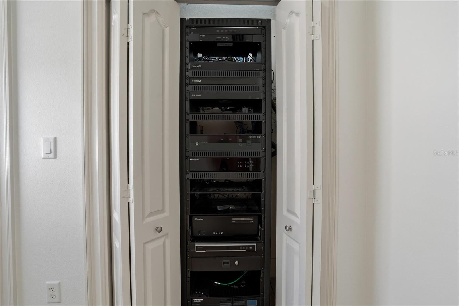 Tampa, Florida, 33647, United States, 5 Bedrooms Bedrooms, ,5 BathroomsBathrooms,Residential,Active,1990671