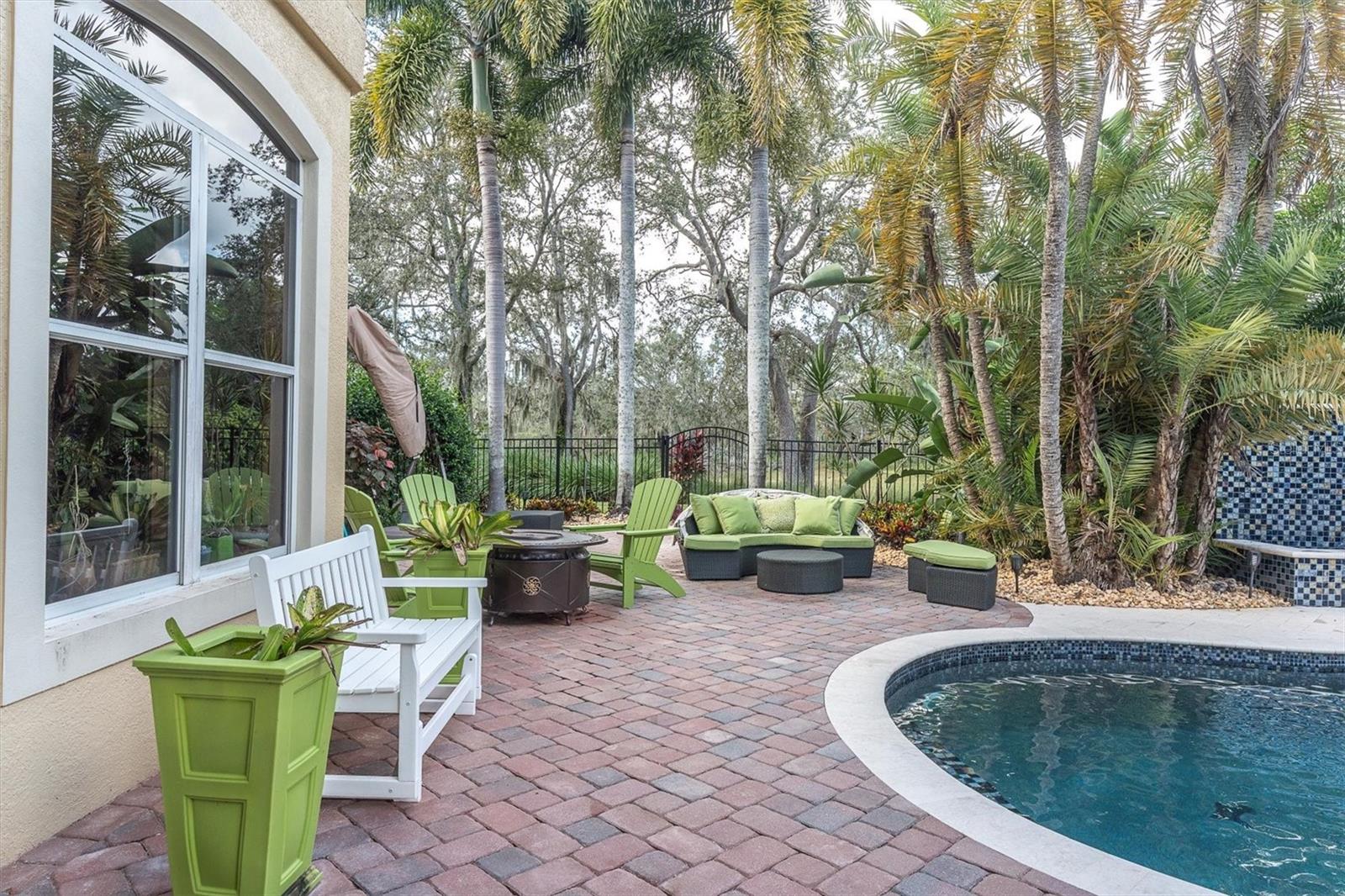 Tarpon Springs, Florida, 34688, United States, 6 Bedrooms Bedrooms, ,5 BathroomsBathrooms,Residential,Active,1969659