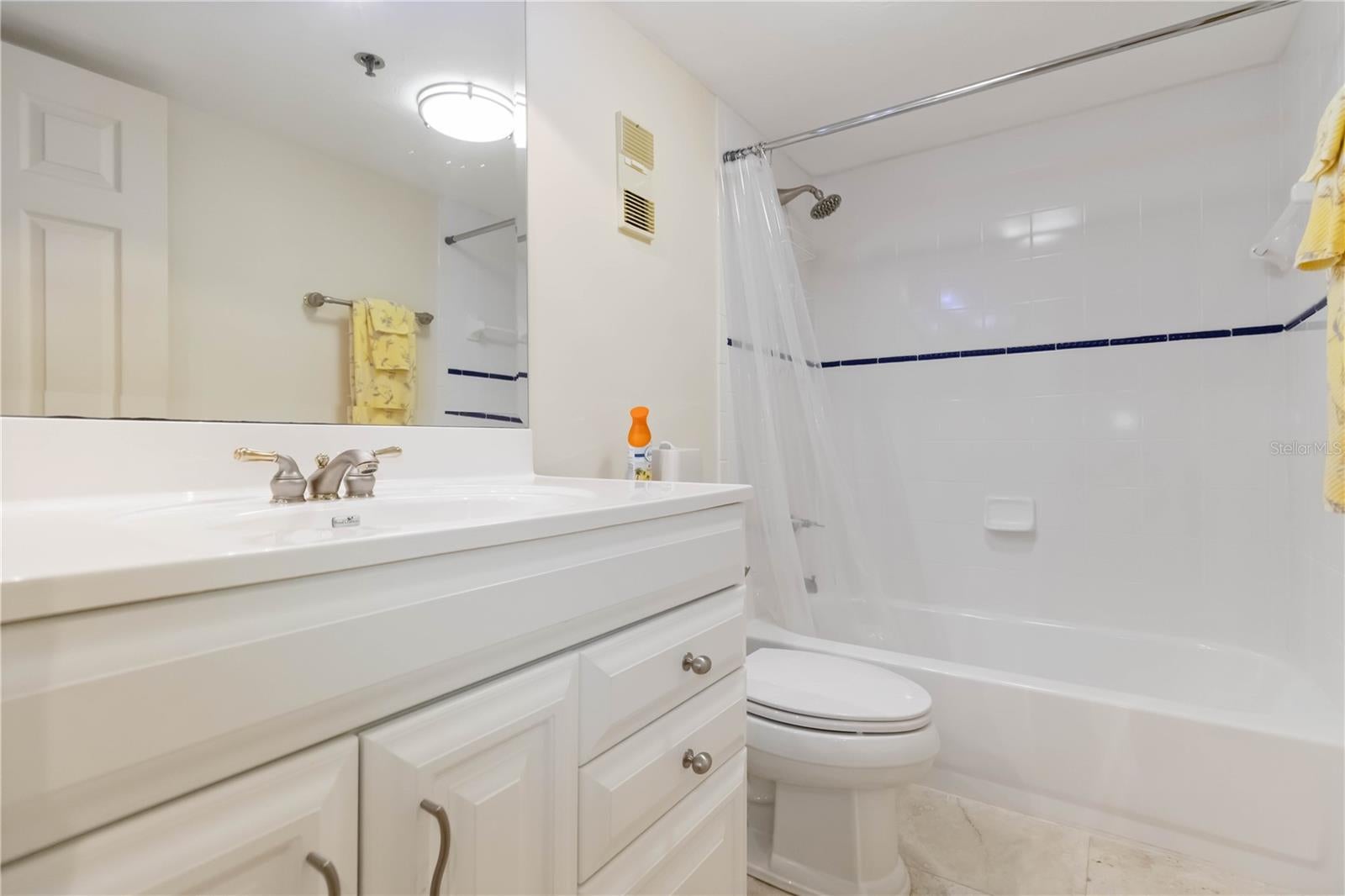 Sarasota, Florida, 34236, United States, 3 Bedrooms Bedrooms, ,3 BathroomsBathrooms,Residential,Active,1936684