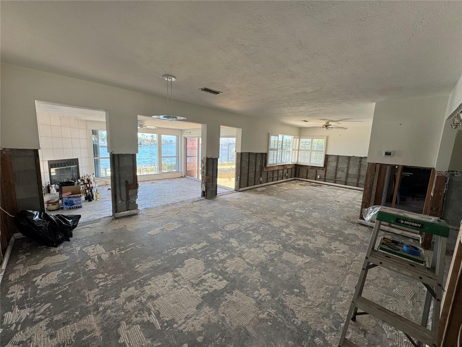 St Pete Beach, Florida, 33706, United States, 3 Bedrooms Bedrooms, ,3 BathroomsBathrooms,Residential,Active,1902944