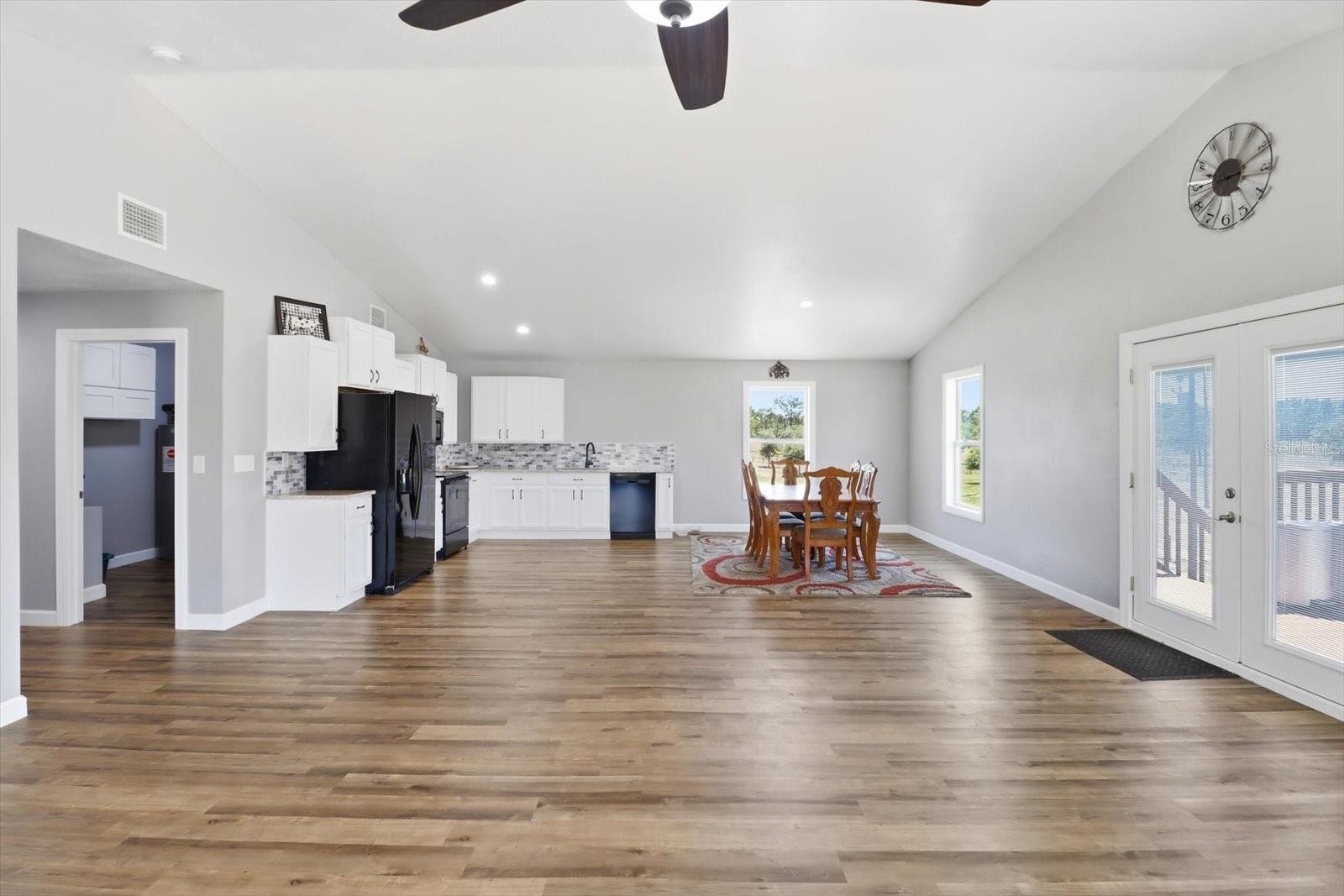 Dunnellon, Florida, 34433, United States, 3 Bedrooms Bedrooms, ,2 BathroomsBathrooms,Residential,Active,2052129