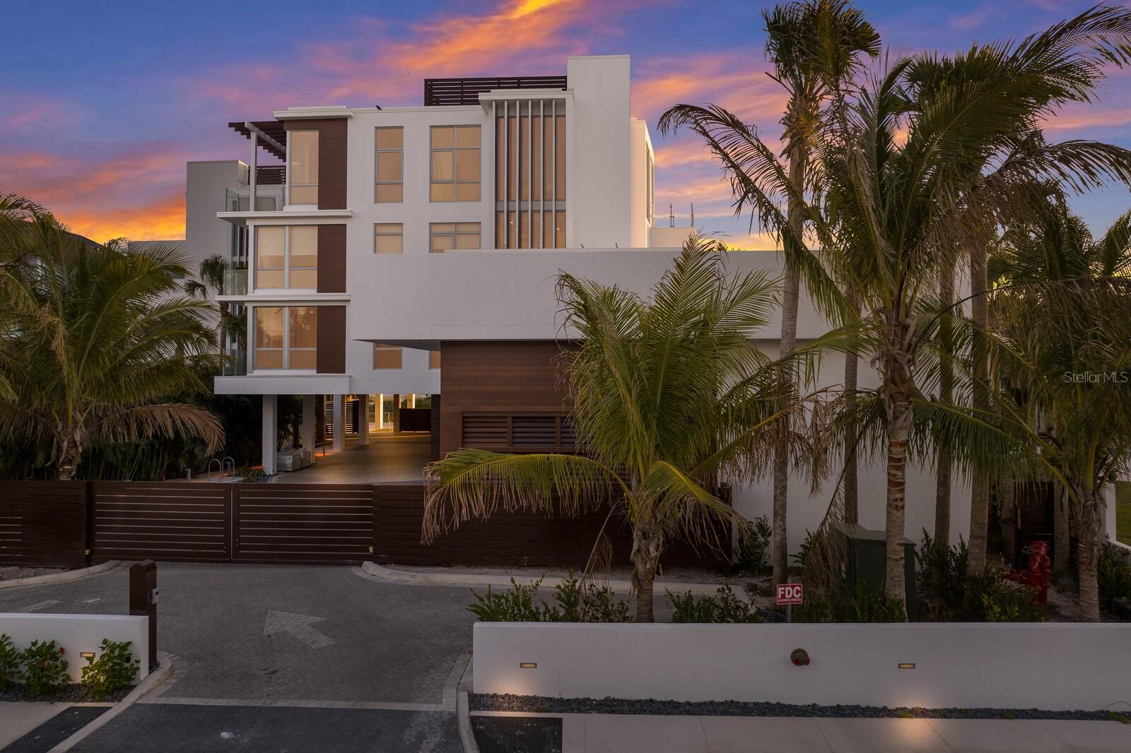 Sarasota, Florida, 34242, United States, ,5 BathroomsBathrooms,Residential,Active,1704010