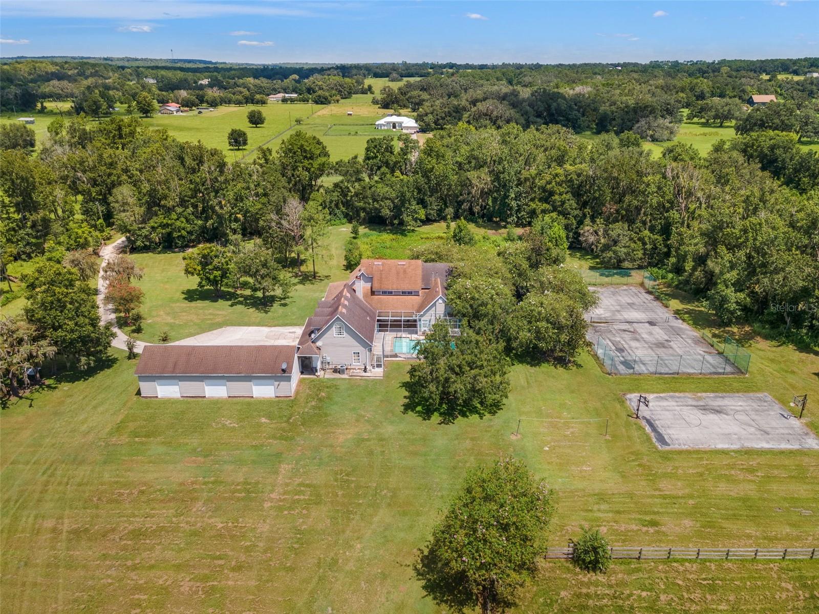 Brooksville, Florida, 34602, United States, 4 Bedrooms Bedrooms, ,6 BathroomsBathrooms,Residential,Active,1919396