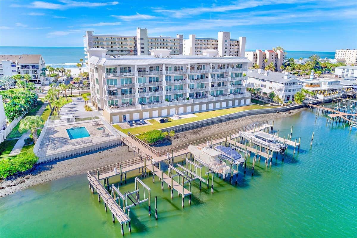 20001 GULF BLVD Unit 301