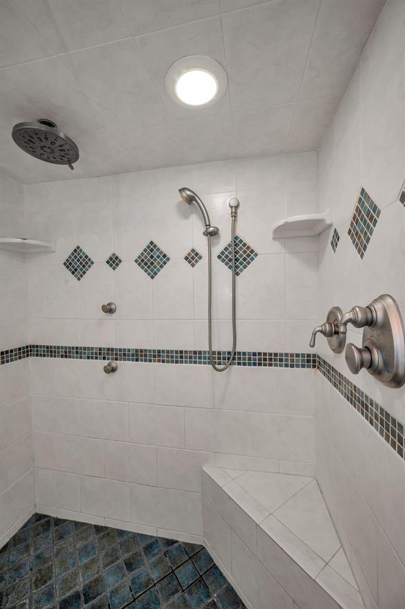 Madeira Beach, Florida, 33708, United States, 2 Bedrooms Bedrooms, ,2 BathroomsBathrooms,Residential,Active,1945844