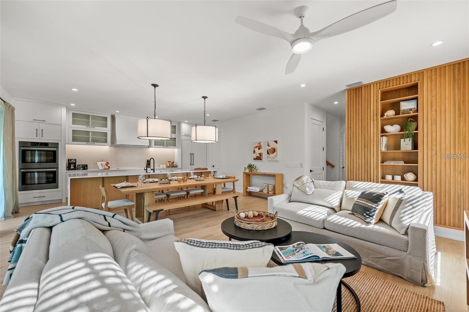 Anna Maria, Florida, 34216, United States, 5 Bedrooms Bedrooms, ,5 BathroomsBathrooms,Residential,Active,2043279
