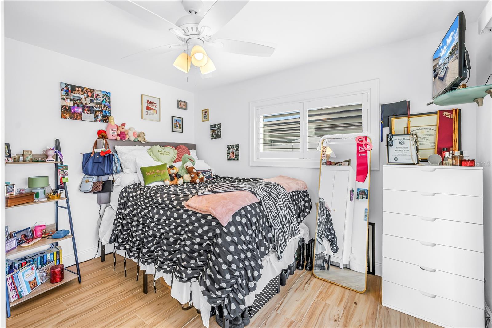 St Petersburg, Florida, 33704, United States, 4 Bedrooms Bedrooms, ,3 BathroomsBathrooms,Residential,Active,2009411