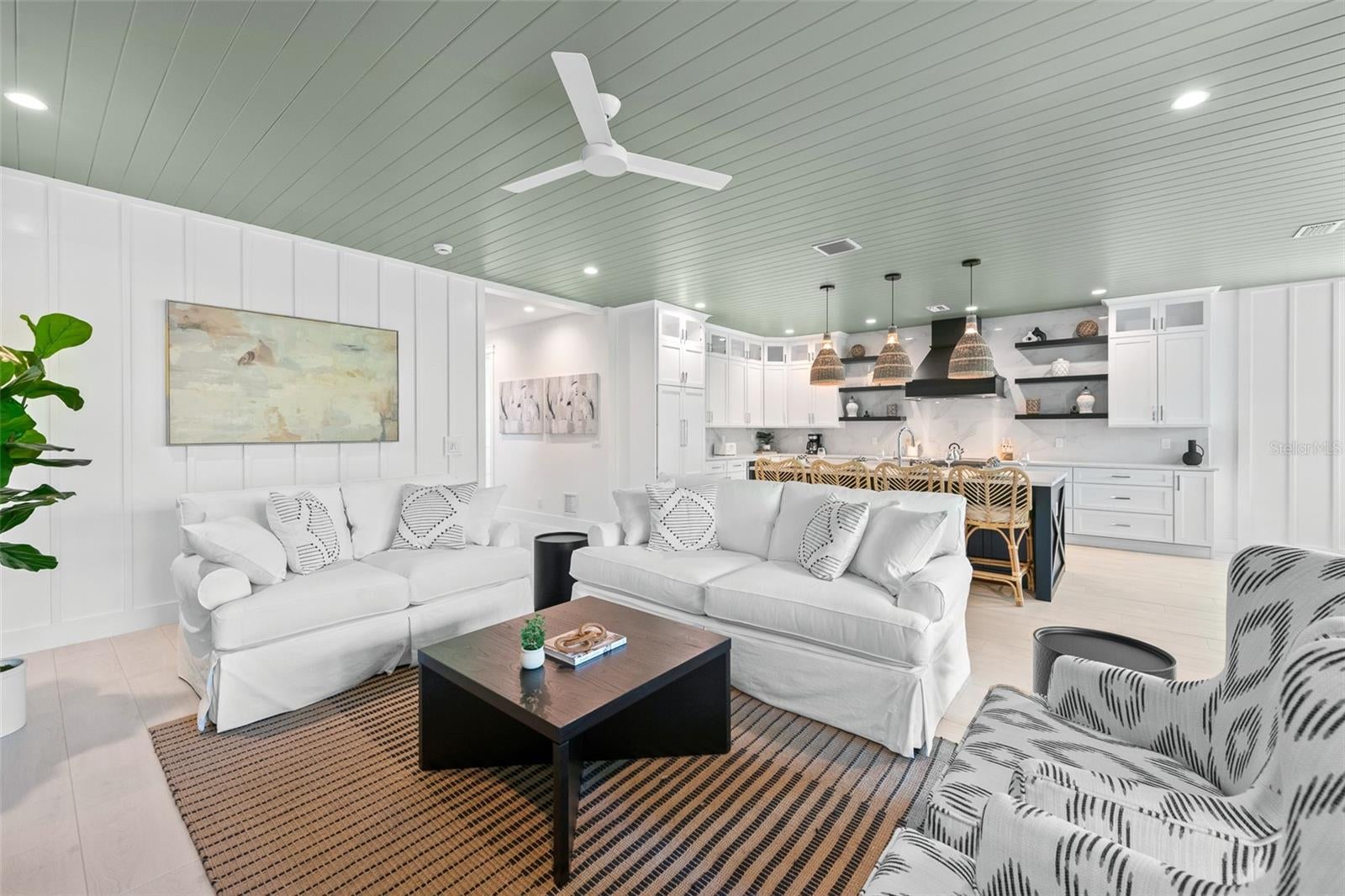 Sarasota, Florida, 34236, United States, 8 Bedrooms Bedrooms, ,10 BathroomsBathrooms,Residential,Active,2006955