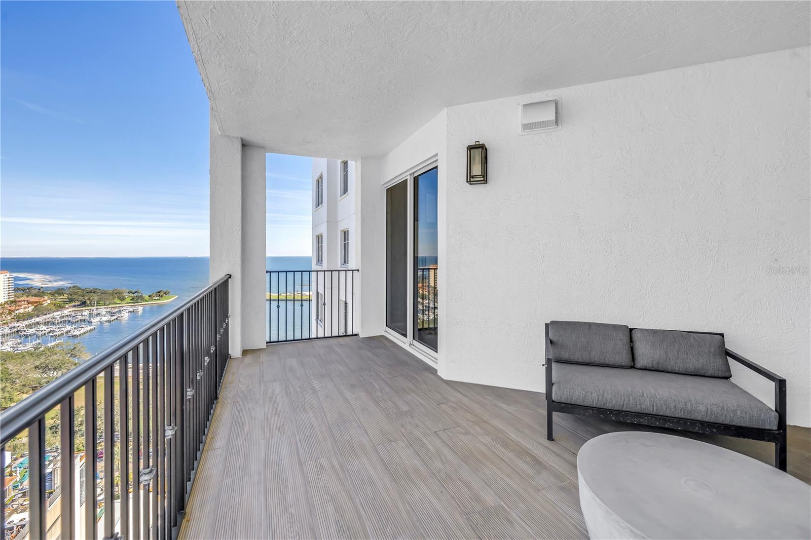 St Petersburg, Florida, 33701, United States, 2 Bedrooms Bedrooms, ,2 BathroomsBathrooms,Residential,Active,2012232