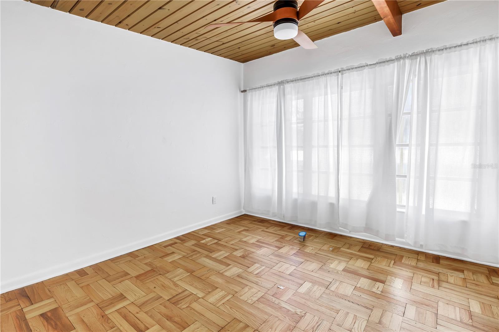 Treasure Island, Florida, 33706, United States, ,4 BathroomsBathrooms,Residential,Active,1808105