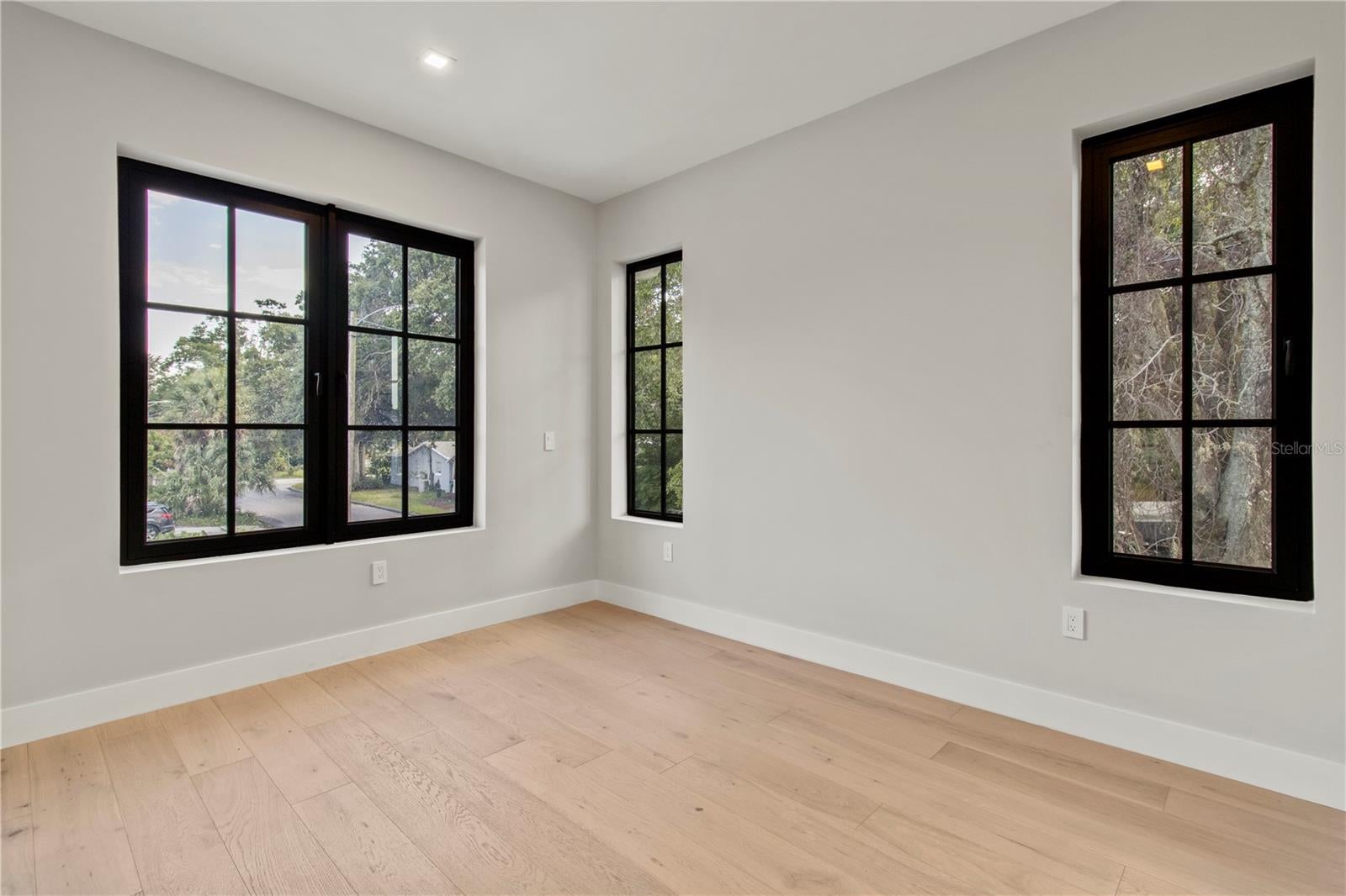 Orlando, Florida, 32804, United States, 5 Bedrooms Bedrooms, ,5 BathroomsBathrooms,Residential,Active,1905097