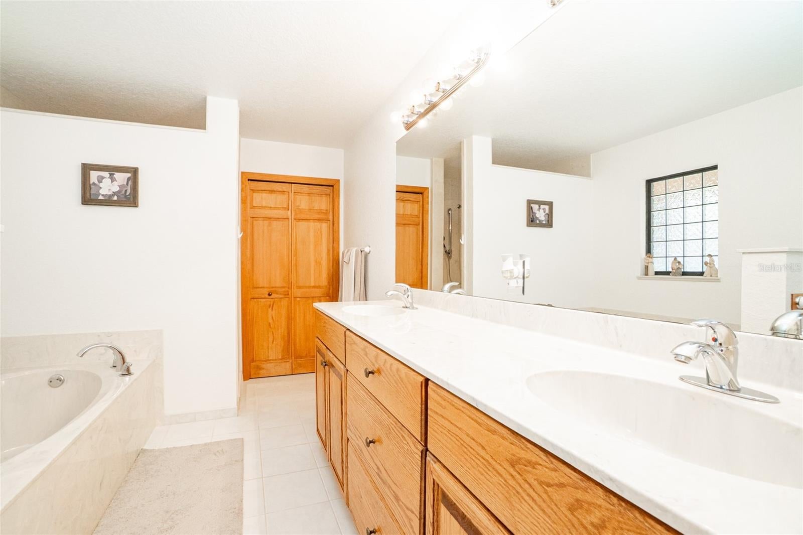 Silver Springs, Florida, 34488, United States, 3 Bedrooms Bedrooms, ,2 BathroomsBathrooms,Residential,Active,2044580