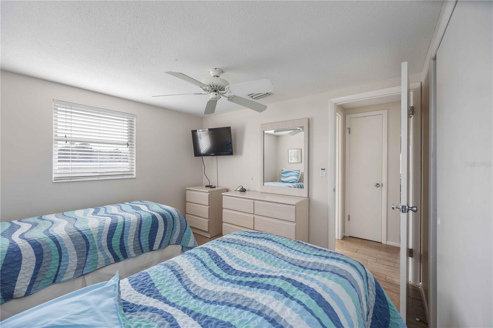 Sarasota, Florida, 34242, United States, 4 Bedrooms Bedrooms, ,3 BathroomsBathrooms,Residential,Active,1905468