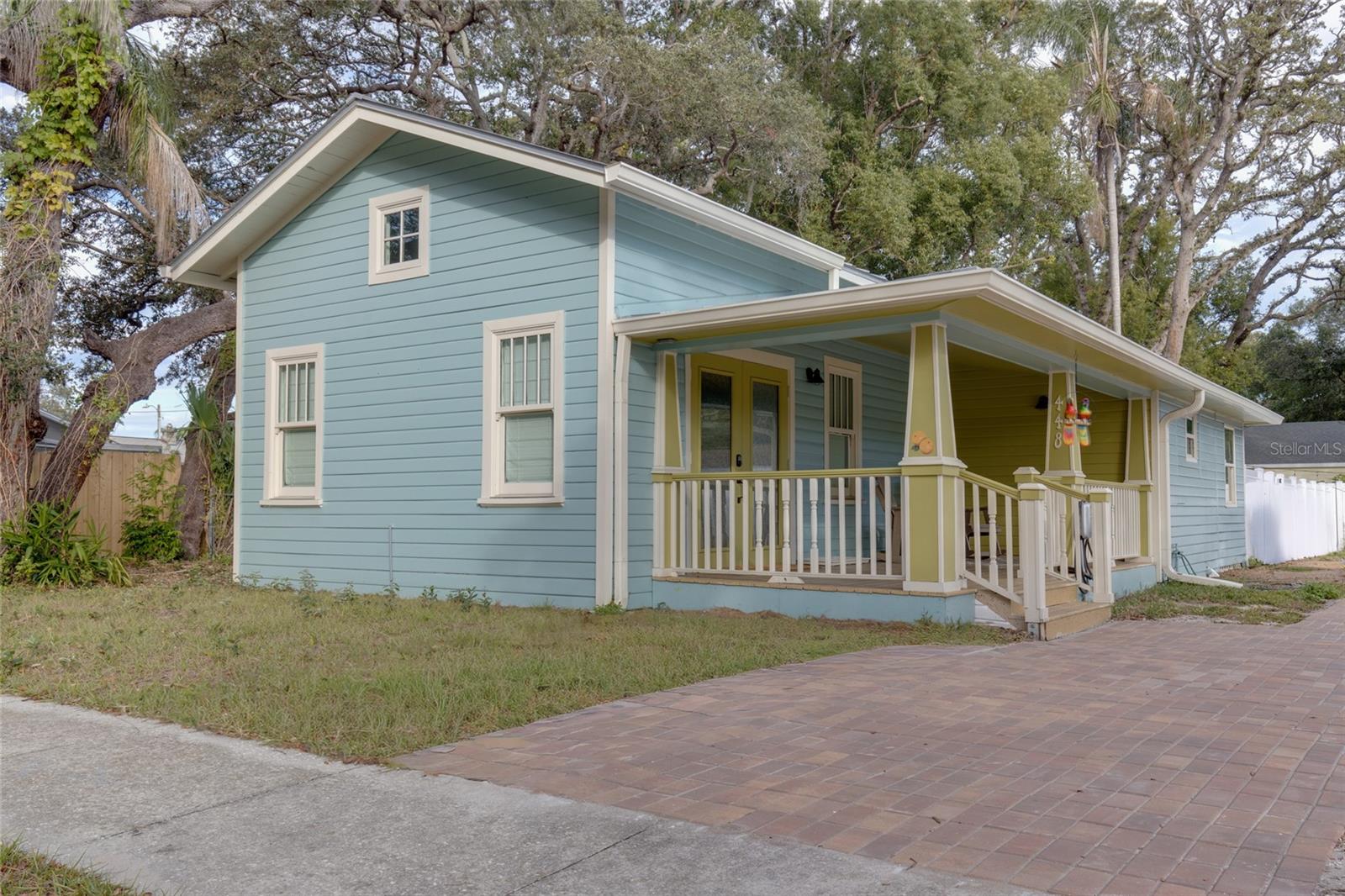 Dunedin, Florida, 34698, United States, 3 Bedrooms Bedrooms, ,3 BathroomsBathrooms,Residential,Active,2009176