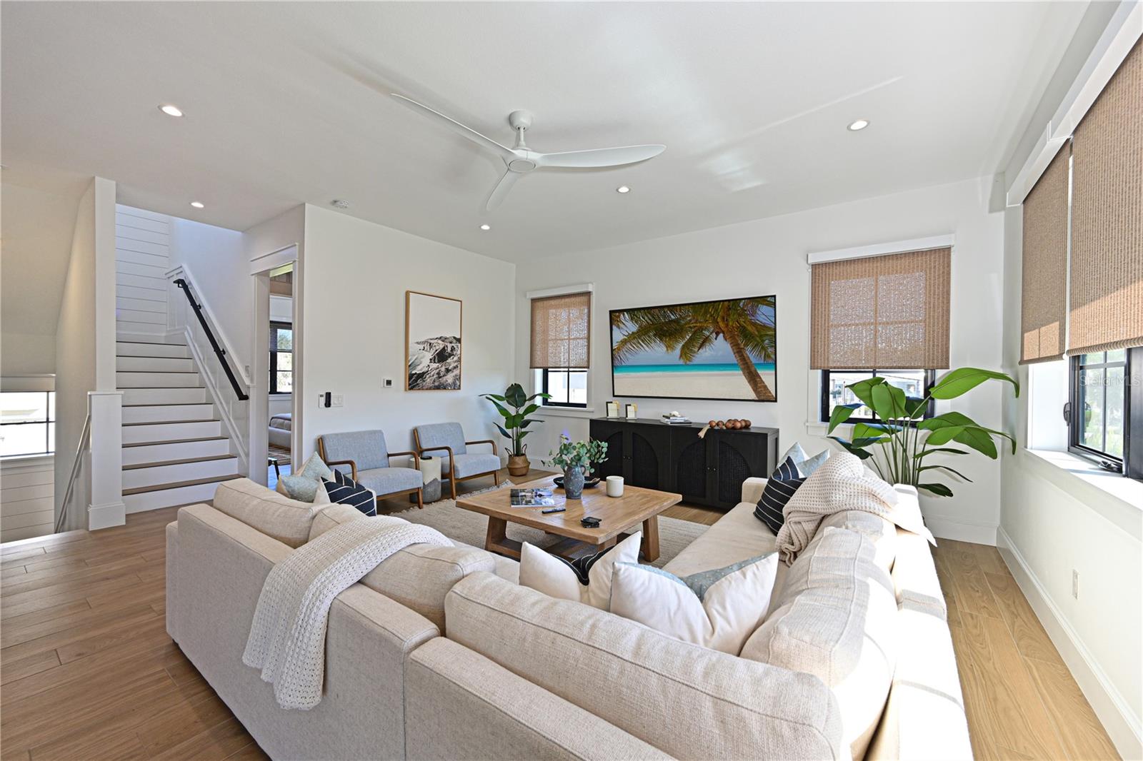 Holmes Beach, Florida, 34217, United States, 4 Bedrooms Bedrooms, ,4 BathroomsBathrooms,Residential,Active,1995267