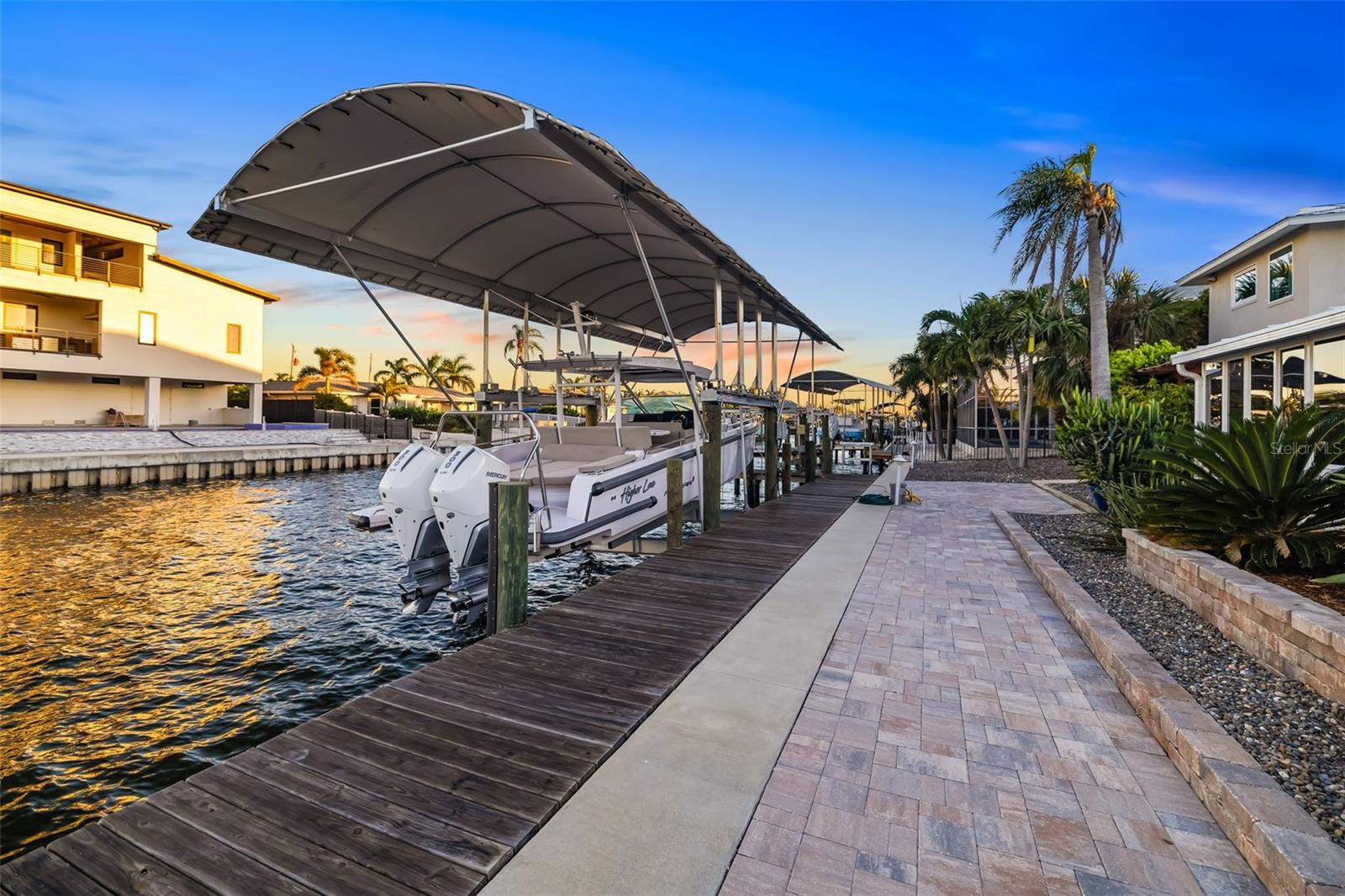 Bradenton, Florida, 34210, United States, 3 Bedrooms Bedrooms, ,3 BathroomsBathrooms,Residential,Active,1993663