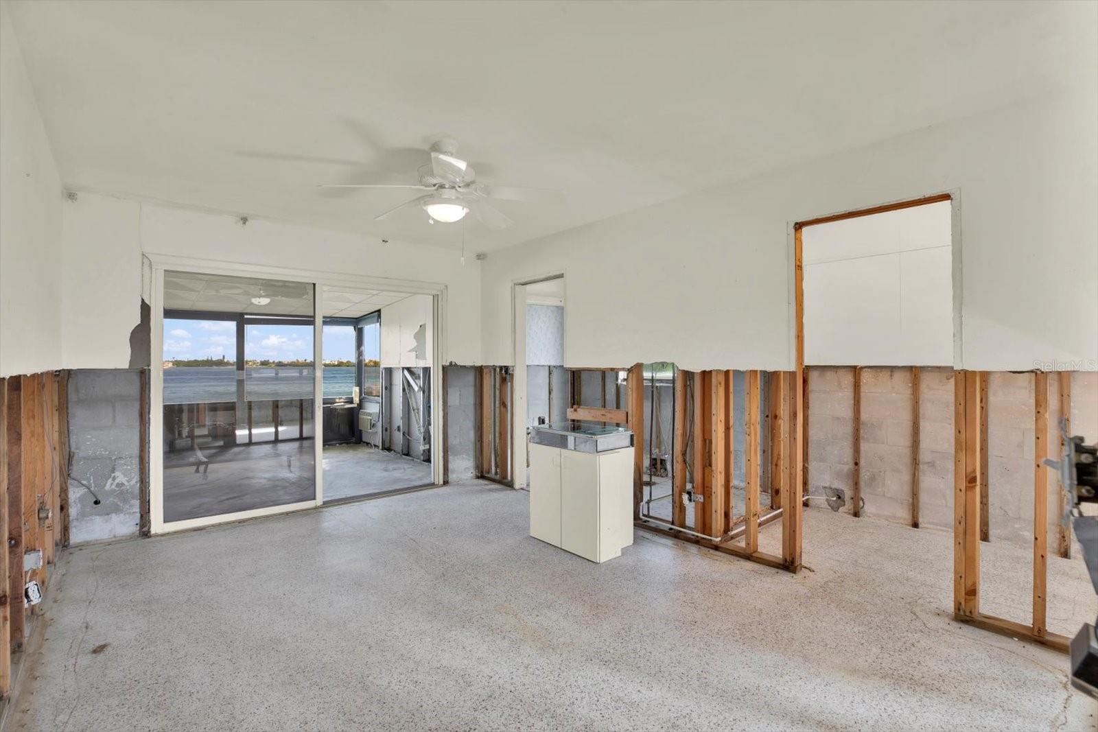 Largo, Florida, 33770, United States, 3 Bedrooms Bedrooms, ,2 BathroomsBathrooms,Residential,Active,2052103