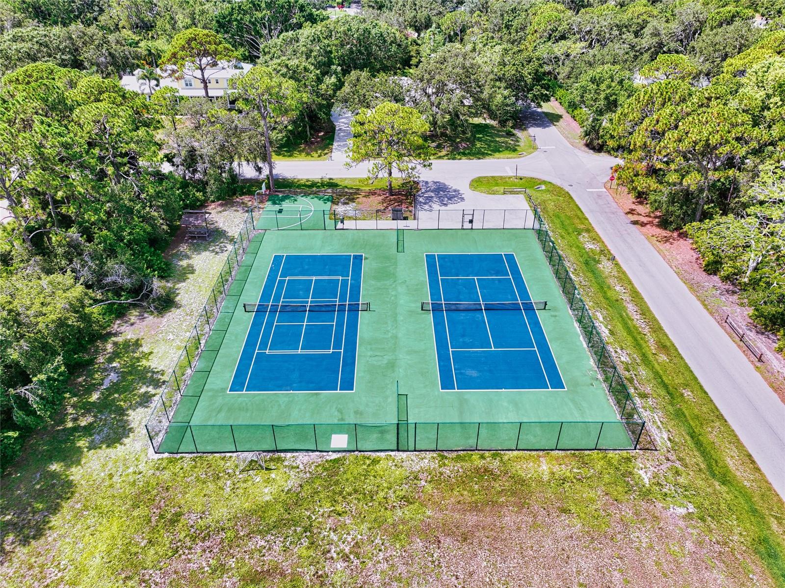 Sarasota, Florida, 34232, United States, 5 Bedrooms Bedrooms, ,3 BathroomsBathrooms,Residential,Active,1953667